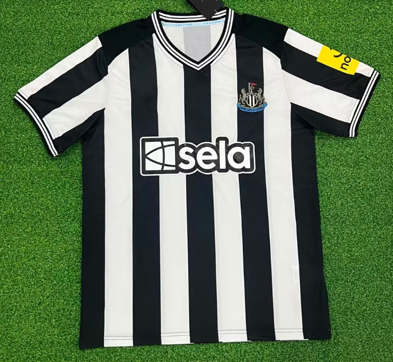 Football Jerseys: Arsenal, Chelsea, Liverpool & More