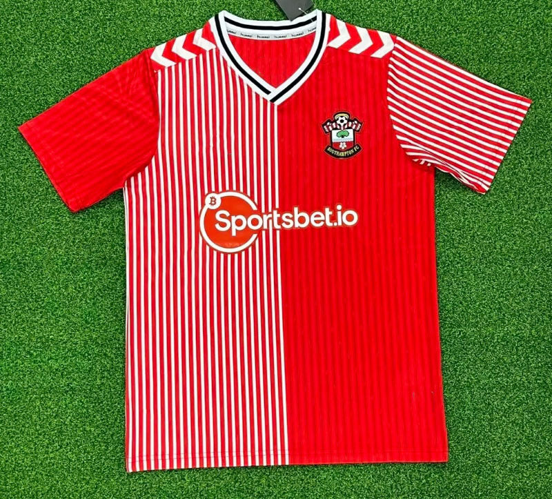 Football Jerseys: Arsenal, Chelsea, Liverpool & More